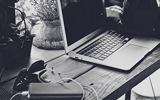 有个细节被放大了：临场前世界杯预选赛焦点战，越热越要小心